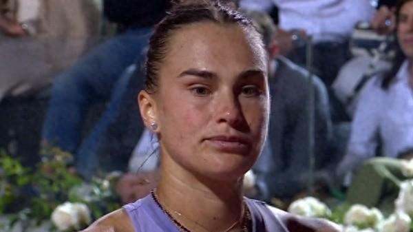 抢七8-10！网坛名将愤怒离场，拒绝握手世界第一，郑钦文对手确定