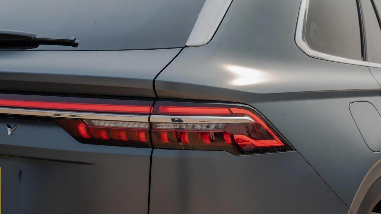 吉利终于成功！月销29434辆成“销冠”，2.0T+爱信8AT，看啥途观L