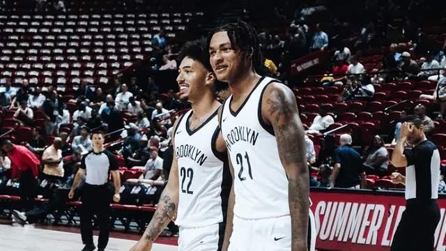 媒体支招快船跟篮网交易，可追求25+8双能锋，21岁内线也来投？