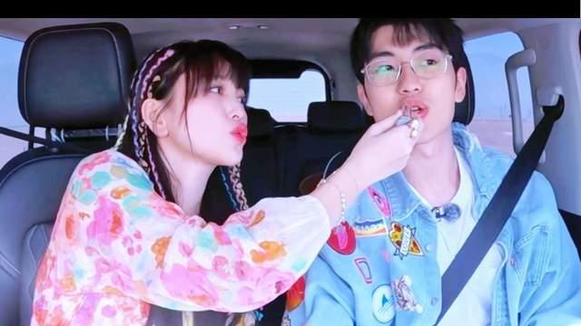 冰岛极光下，金莎答应小17岁男友求婚！159道不重样菜俘获芳心