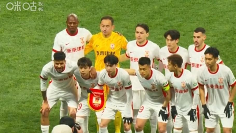 足球报：亚泰受气候影响不回长春，继续留上海备战与海港比赛
