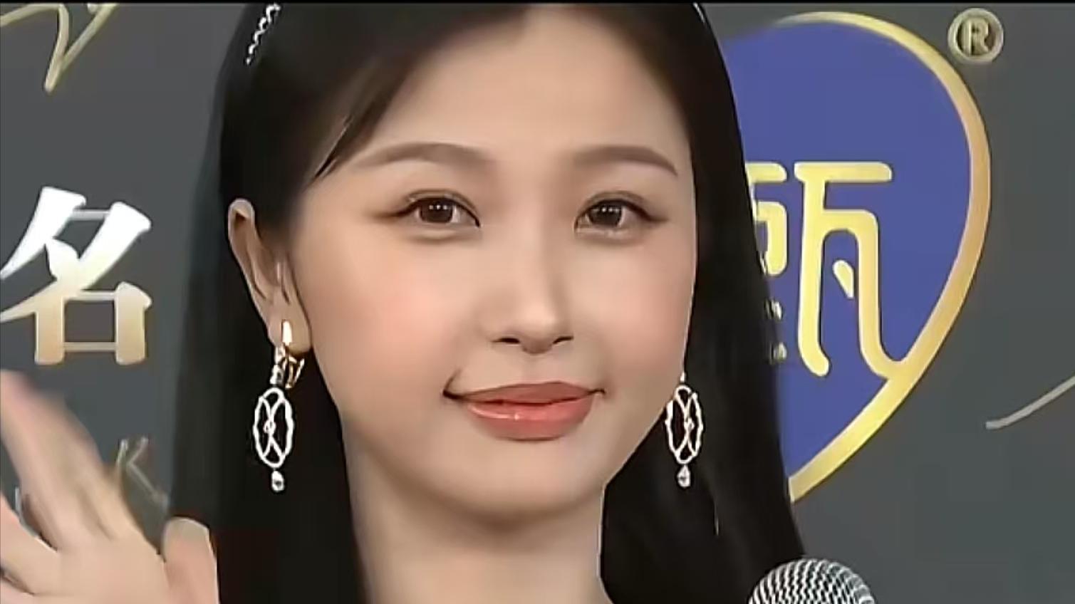 抢别人功劳立小太阳人设，参加综艺逃避训练，她也太矫情了！