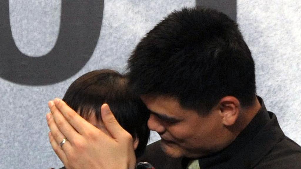 姚明的篮球之路及其对中国的篮球贡献