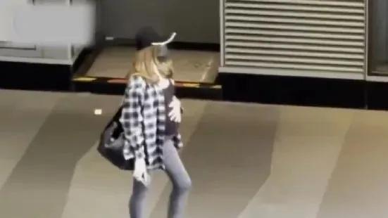 41岁许玮甯平安产子！与邱泽结婚4年终迎爱情结晶，6月孕肚照曝光