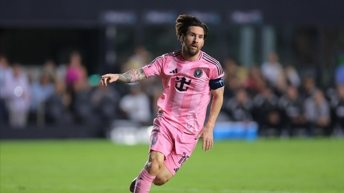 梅西将和迈阿密续约至下一年，随后回到巴塞罗那生活