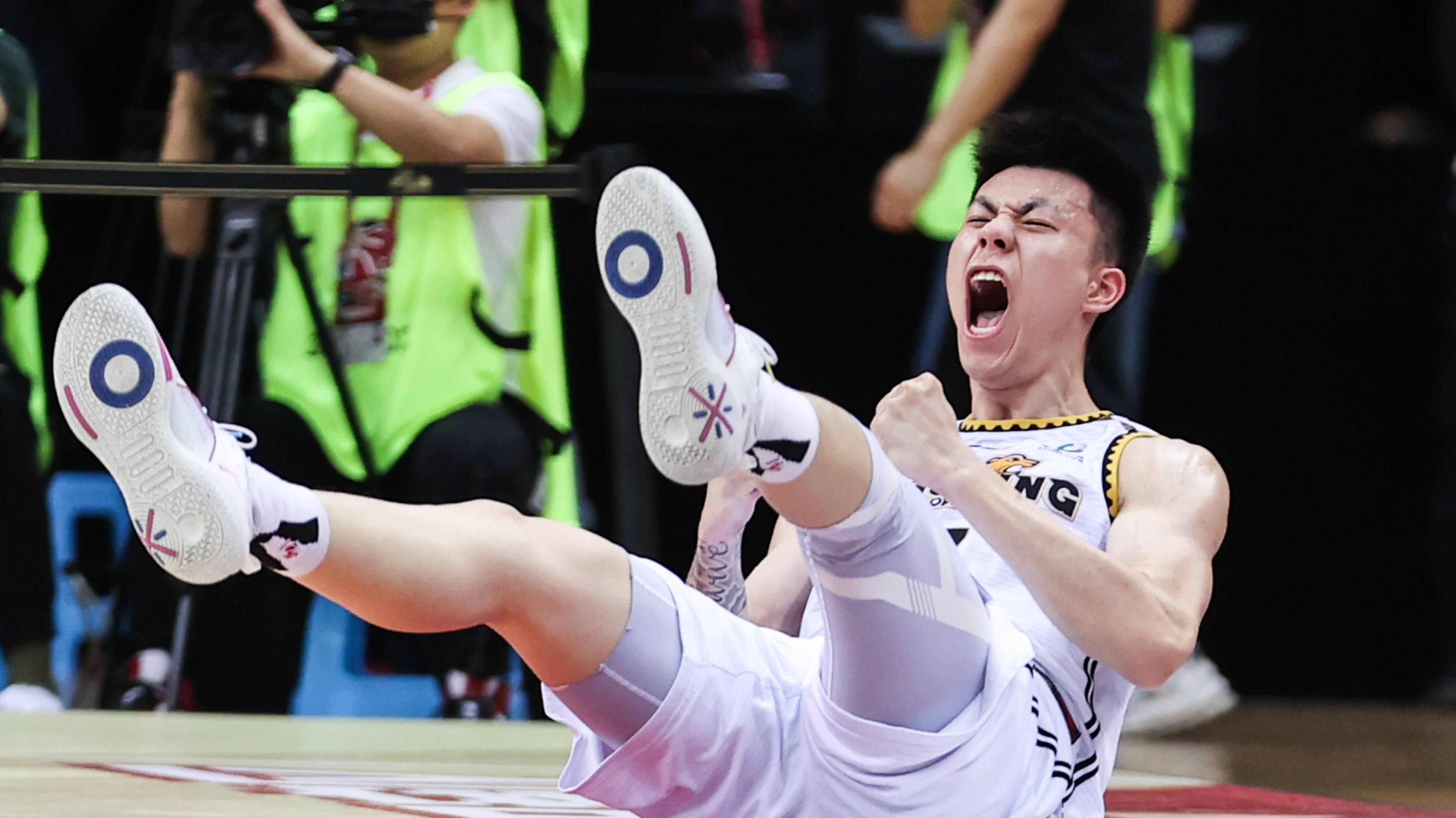 国男篮锋线的未来：张镇麟在CBA的统治力探析！