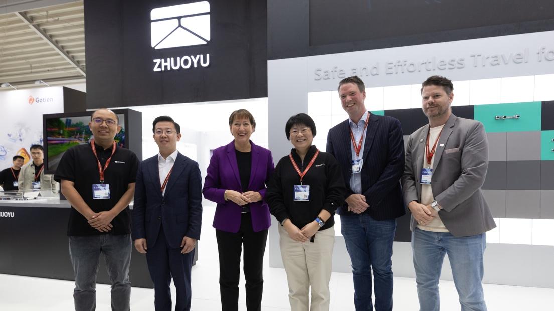 央视点赞！卓驭X大众，中国汽车智能化闪耀2025慕尼黑车展