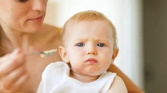 孩子一顿吃多少，按量还是按需？最合适的参考是这个