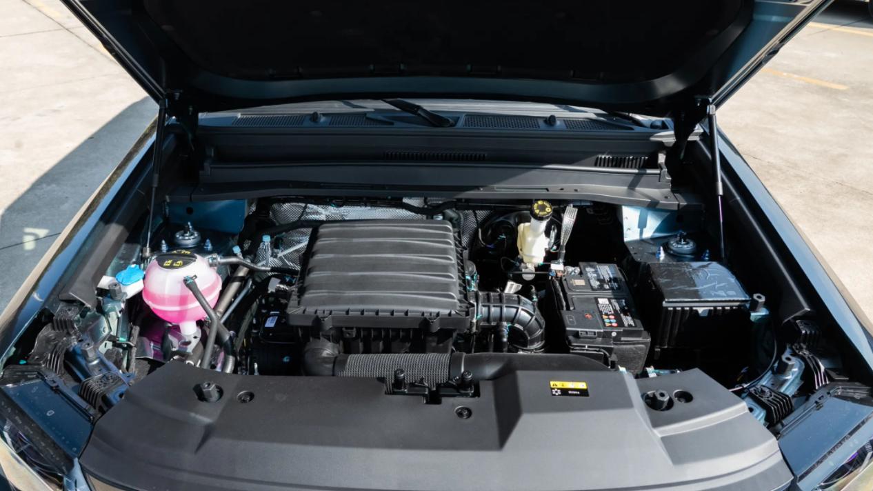 ​2026款捷途旅行者上市，优惠后12.49万起，车内新增实用小按键