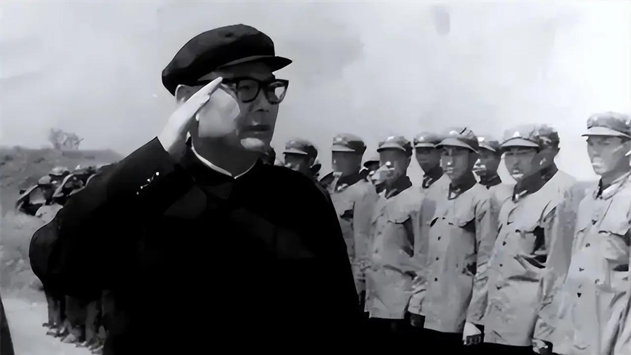 九一三事件后：毛泽东托军权于总理，周恩来力推叶剑英掌舵军队