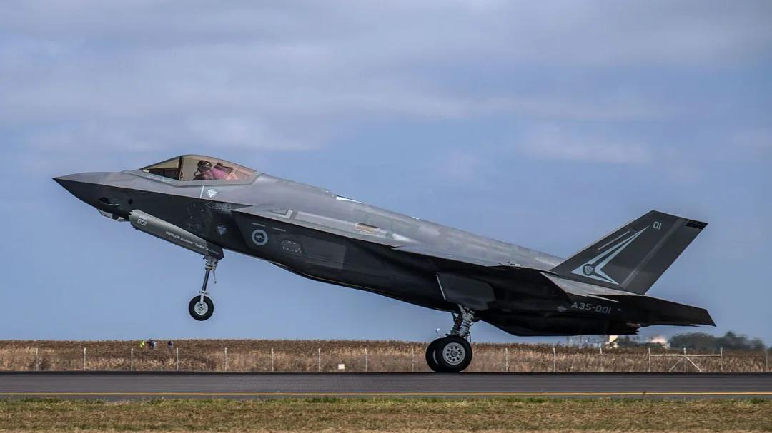 土耳其希望重获F-35，马克龙呼吁买阵风，川普被打脸了吗？