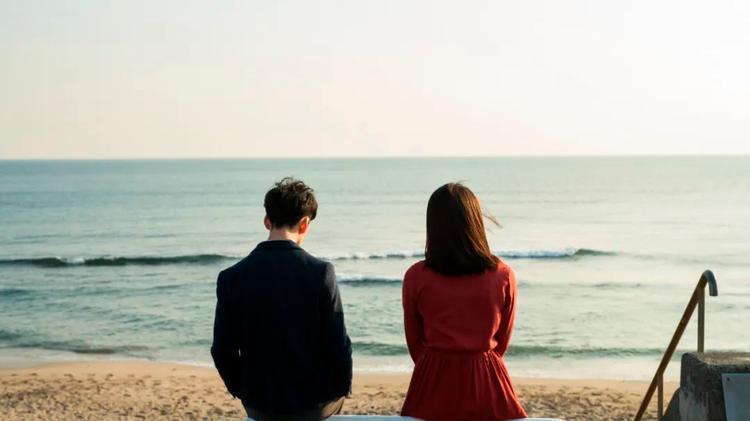 晚年离婚追初恋，她才懂：回不去的不止是过去，还有想象的美好