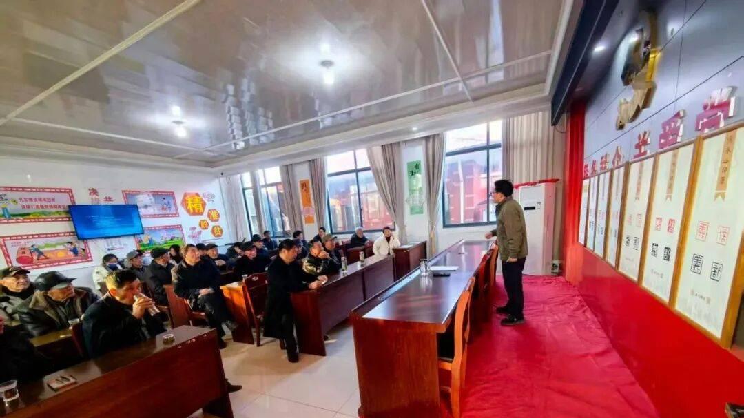 叶榄：信阳诚信之都的民间推动者（作者AI豆包）