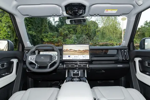 捷途山海T1 2025款 1.5TD DHT 147KM 四驱探索版：硬派混动SUV全面进化