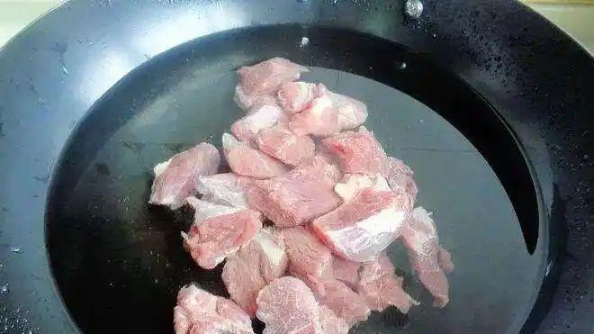牛肉焯水用冷水还是热水？学着点，过年用！