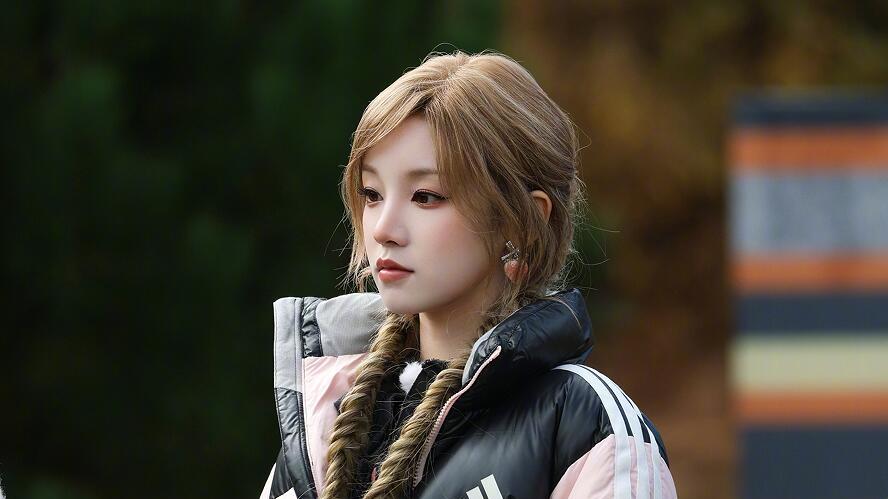 玩游戏作弊，黑脸怒怼质疑者，节目组放出证据实锤，白鹿口碑翻车