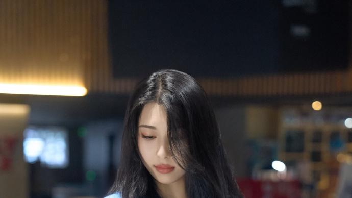 利物浦0比3惨败给保级队，近7轮6负，斯洛特再不下课利物浦就完了