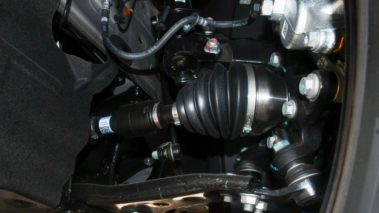 15万级SUV新标杆！2.0T+8AT，可城可野，带你看捷途自由者