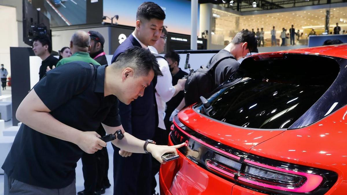 北京车展现热门车型，问界新M5成功破圈受欢迎