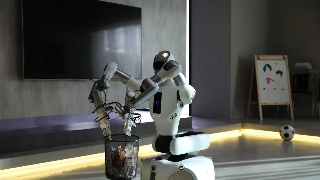 北京诞生的人形机器人独角兽：估值超过200亿元，领先宇树、智元