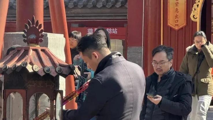 豪门恩怨再升级，亿万遗产成导火索，真相究竟如何？
