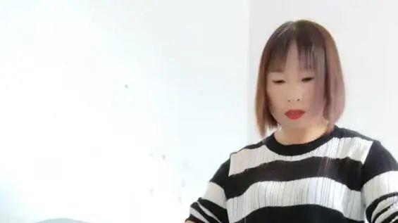 23岁女子嫁贵州后后悔，买包盐得翻山越岭：早知道不去广东打工了