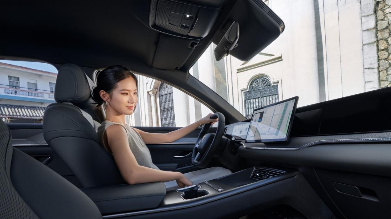 比亚迪再推双王炸，2026款宋L/宋Pro DM-i上市，13.98万起