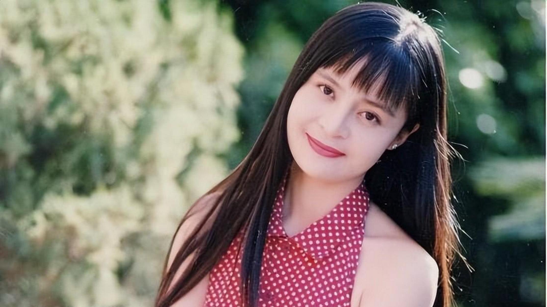 高胜美甜歌声中的清醒人生，未婚背后的自由选择