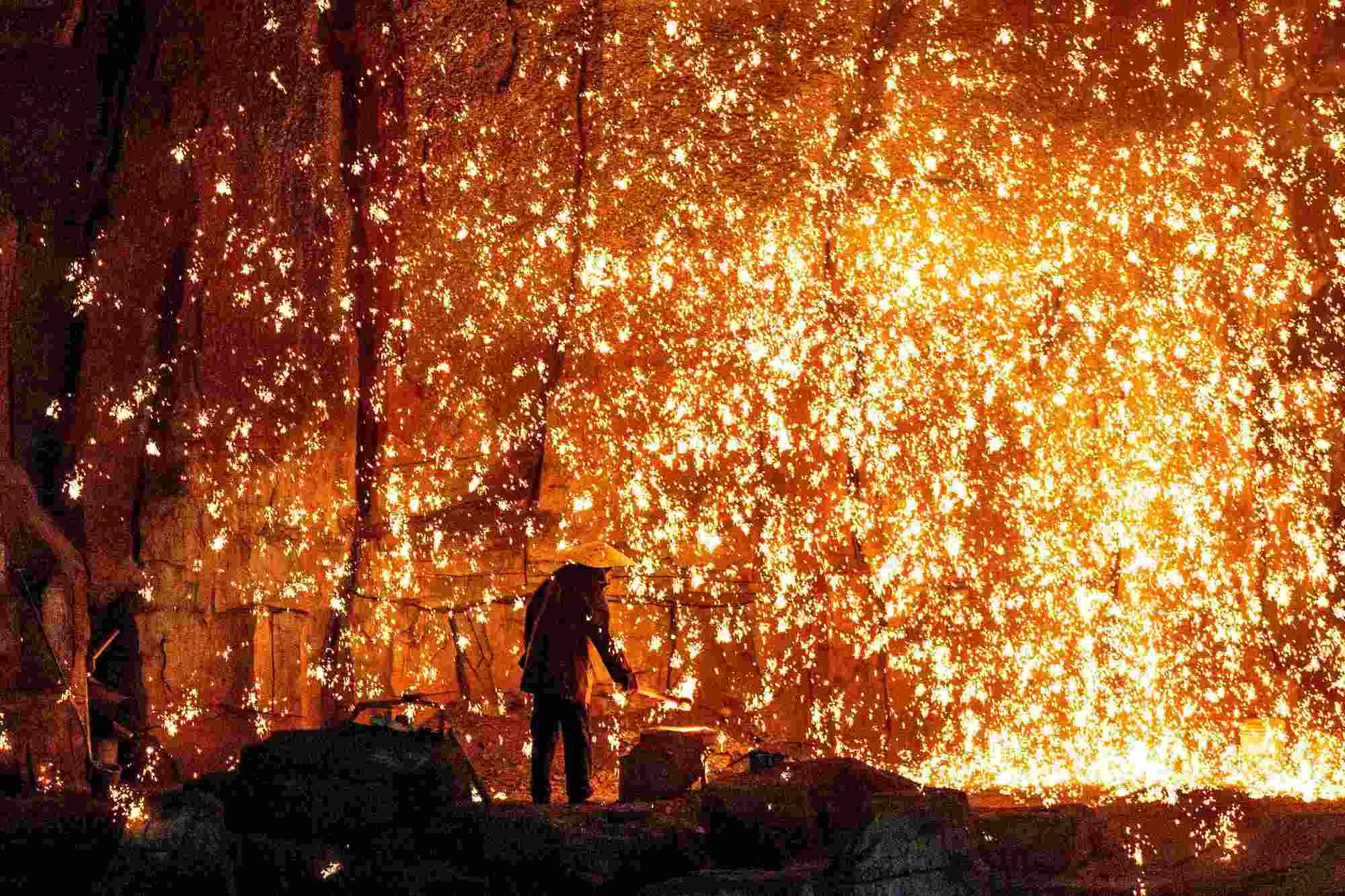 山西晋城司徒小镇：千年铁火淬炼“不夜城”，解码非遗活化的“山西样本”