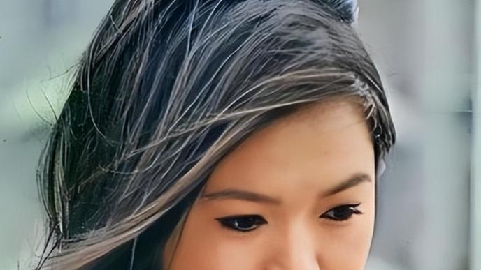 林月云的双重人生：从当红女星到