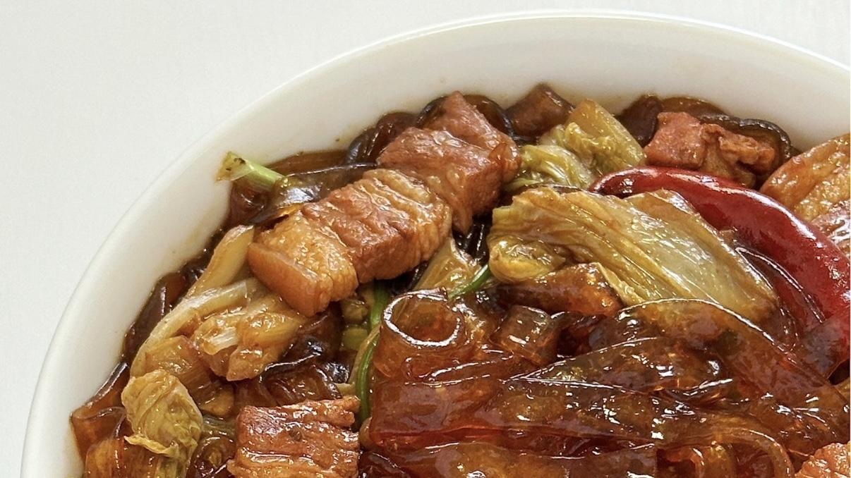 一锅暖乎乎的猪肉白菜炖粉条子，简单到零失败！
