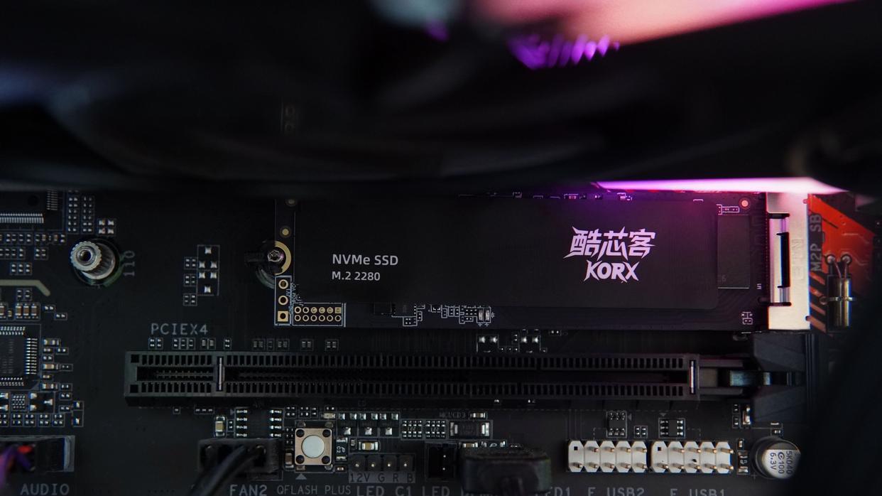 不到400块，全款拿下这款高速、稳定的1TB固态硬盘