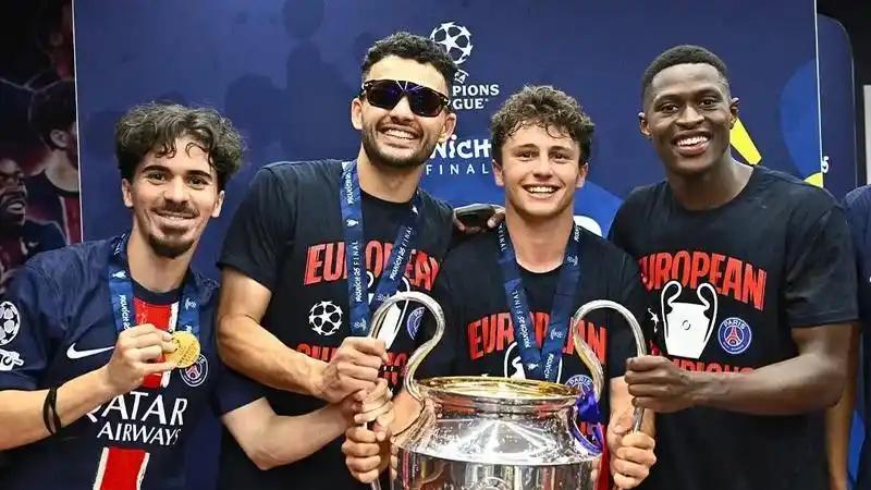 皇马＆曼城二选一，“第一中场”未来在哪里？