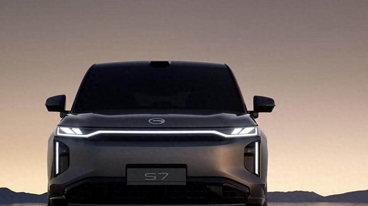 下一个“爆款”SUV，车长4.9m，AI情绪大灯+高阶智驾，续航1000km