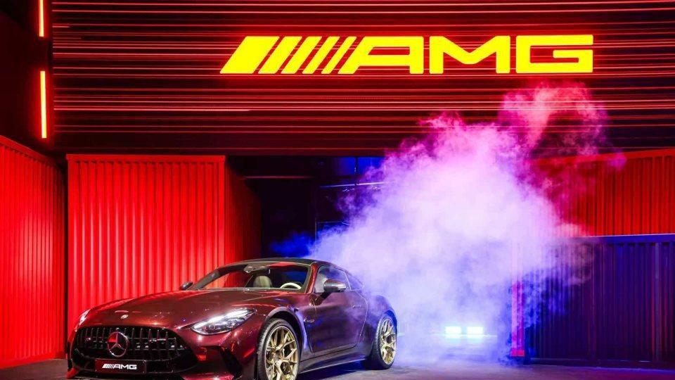 全新AMG GT 63国内亮相，配4.0T V8双涡轮引擎，哪个男人能拒绝？