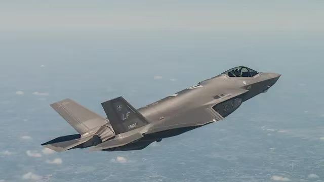 加拿大硬刚美国？F-35军购生变引关注！