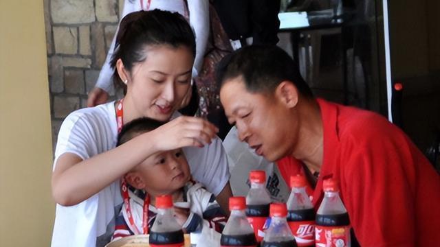 她，名模出身、身价过亿，却嫁大10岁王志文，受尽欺负不放弃