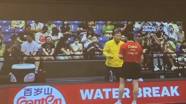 新加坡大满贯：梁靖崑大逆转，收视率打法！莎莎打削球教科书打法