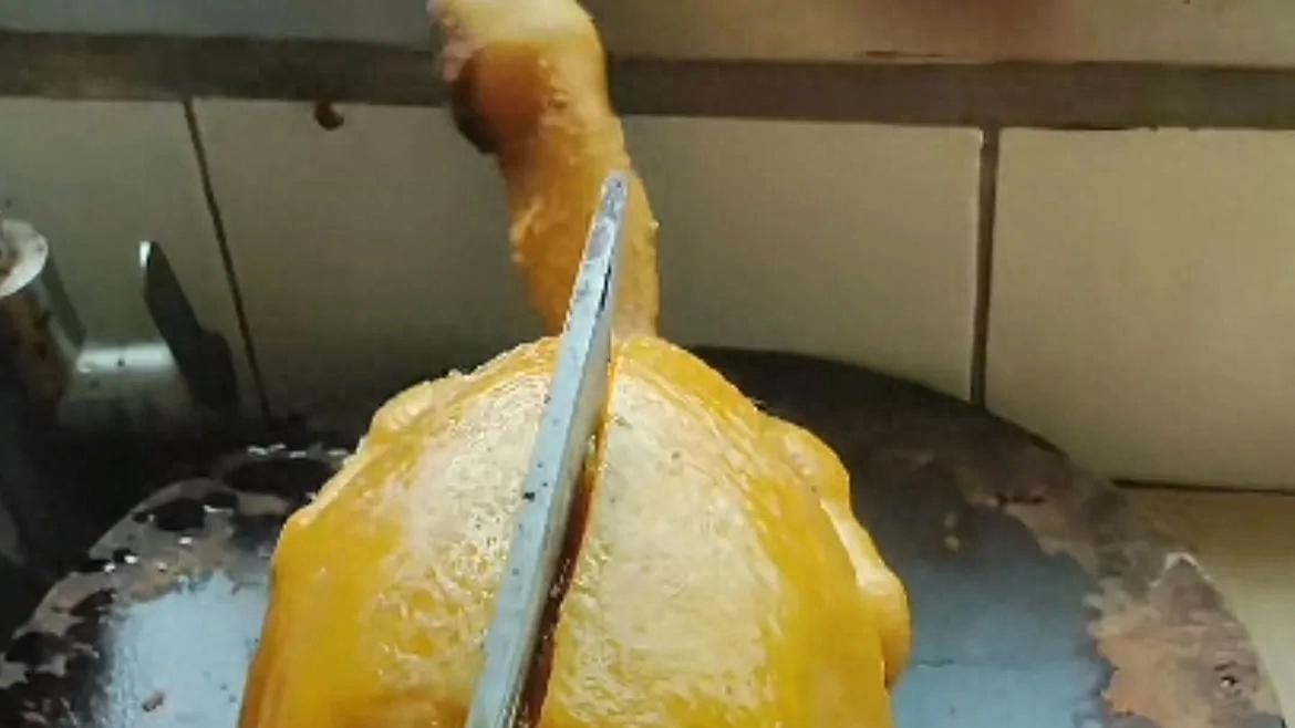 过年切鸡，笑到肚子疼！