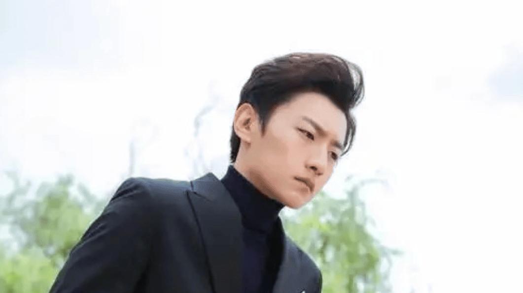 地下停车库上演“情侣小剧场”：王青王鹤润吵架，真是“相爱相杀”的典范！