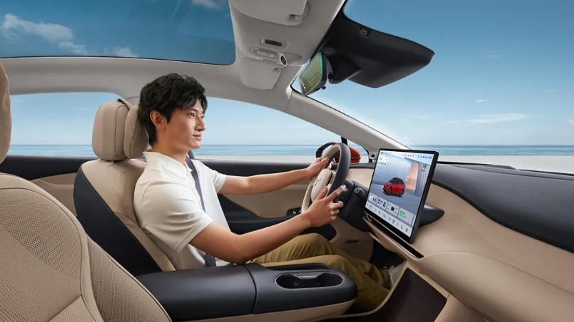 付航同款红旗天工05实测：L2.9级无图智驾横扫全路况