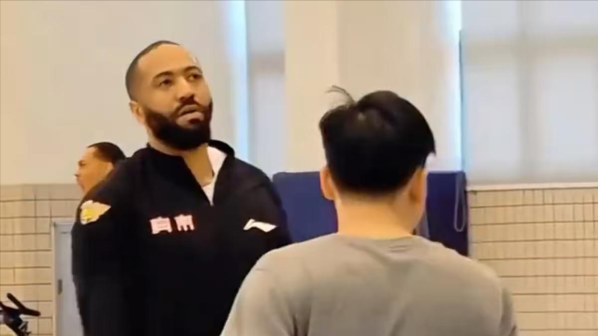 广东宏远，王者归来？吉伦沃特复出，季后赛悬念再起！