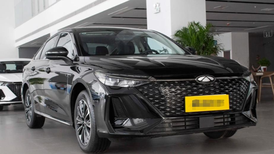 奇瑞混动之夜震撼来袭！2025款风云A8/T9/T10三箭齐发，8.99万起