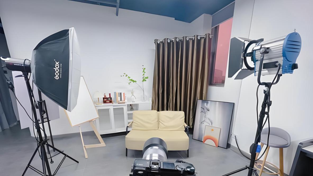 高中学历不想进厂打螺丝？这可能是你最好的选择