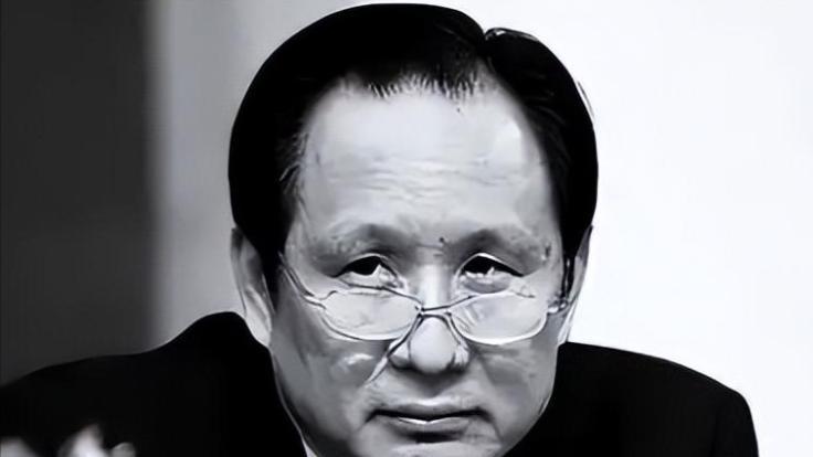 一手好牌打稀碎！女歌手罗菲沦为“阶下囚”，最后结局早已注定