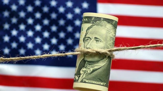 美债金身崩塌！日本比美国更严重，特朗普或成为首个责任人