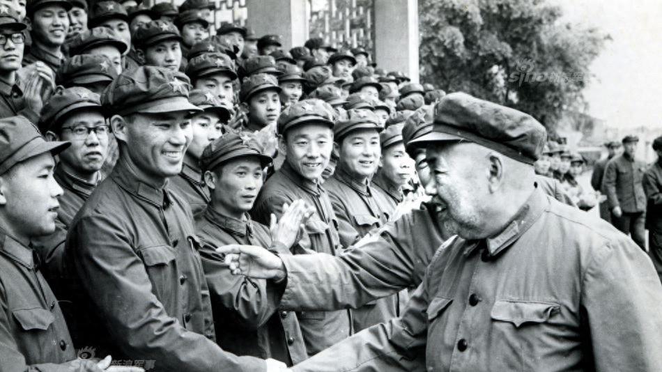 许世友怒斥军长李德生：你有什么骄傲的，李德生：等你把火发完