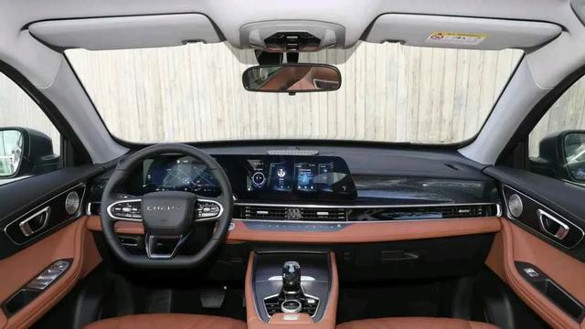 燃油车挣扎，新瑞虎7低价登场，能否翻身？