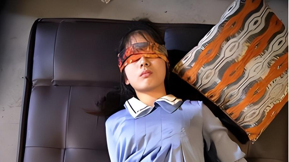 禽兽！女孩被母亲男友多次强奸 男子获刑！亲妈逼其改口供！