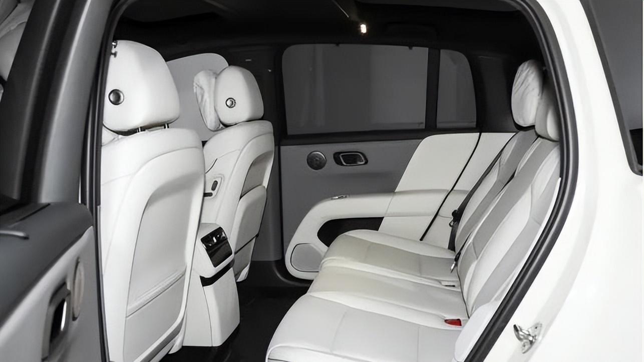 不负众望！这款SUV不到25万，性能媲美宝马X5，零百加速4.5秒